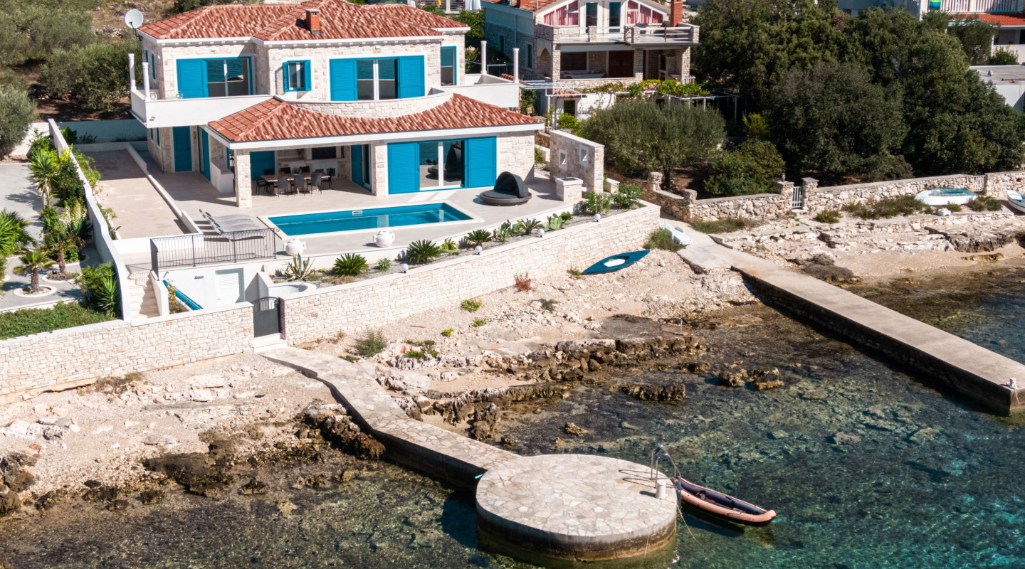 info 3 villa Azzurro DE